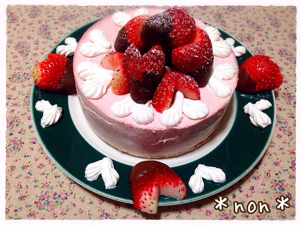 toccaちゃんのふんわり💕いちごのレアチーズケーキ( ᵕ́ૢ‧̮ᵕ̀ૢ)‧̊·*🍓🎂|nonさん