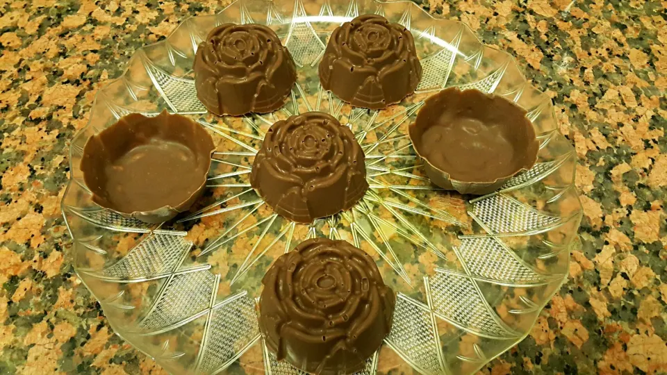 chocolate cups for valentines day|anithaさん