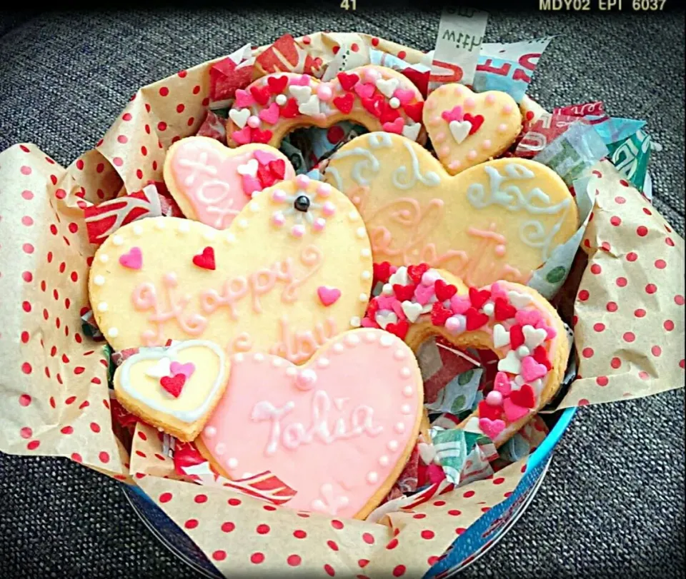 Snapdishの料理写真:❤Valentine Cookies for My Son's Friend!🌹  
息子のお友達へのプレゼント|The Reinhartsさん