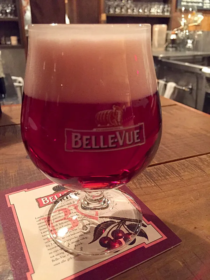 Belgian cherry beer|lauren shannonさん