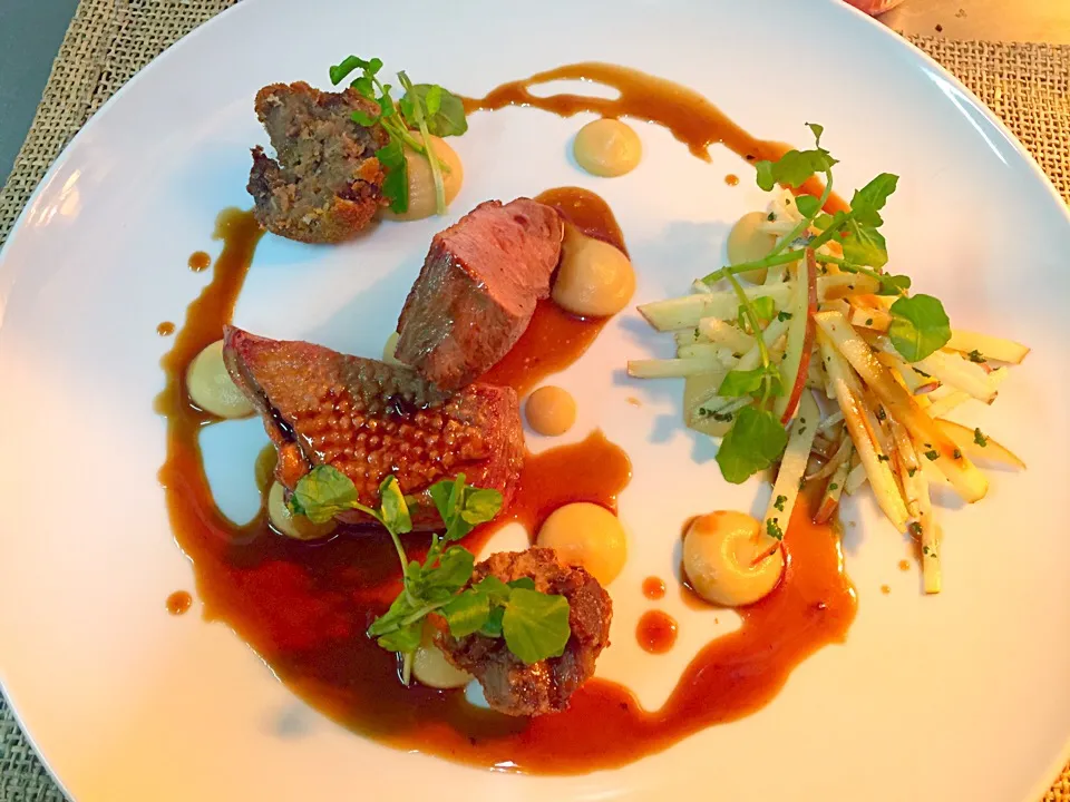 Duck, Apple purée, crispy picketed apples|Michael Kohlさん