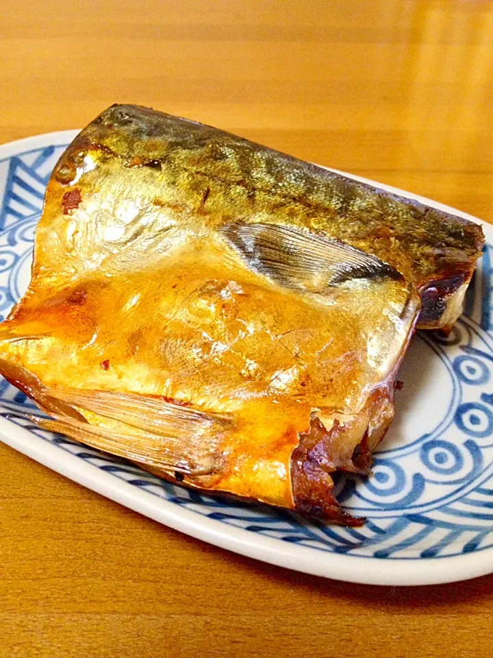 Snapdishの料理写真:鯖の塩焼き🐟脂のってます|まいりさん