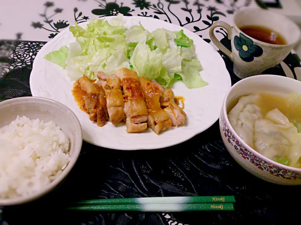 ♪ピリ辛鶏チャーシュー&手作り餃子スープ♪|まりぃなさん