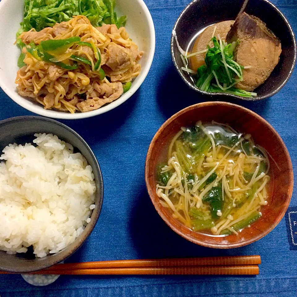 ＊旦那さんの晩御飯＊麦ご飯・えのきとほうれん草の味噌汁・野菜たっぷり豚の生姜焼き・昨日の残りのぶり大根|髙榮 杏奈さん