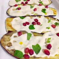 Snapdishの料理写真:Middle Eastern Grilled Eggplant Salad|Alisaさん