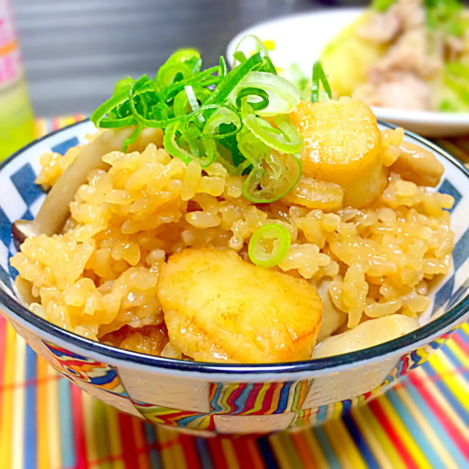 おにままさんのベビーホタテのバター醤油炊き込みご飯◟́◞̀♡|さくらさん