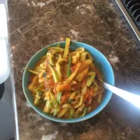 Zuccini pasta with tomato sauce|aleksandarさん