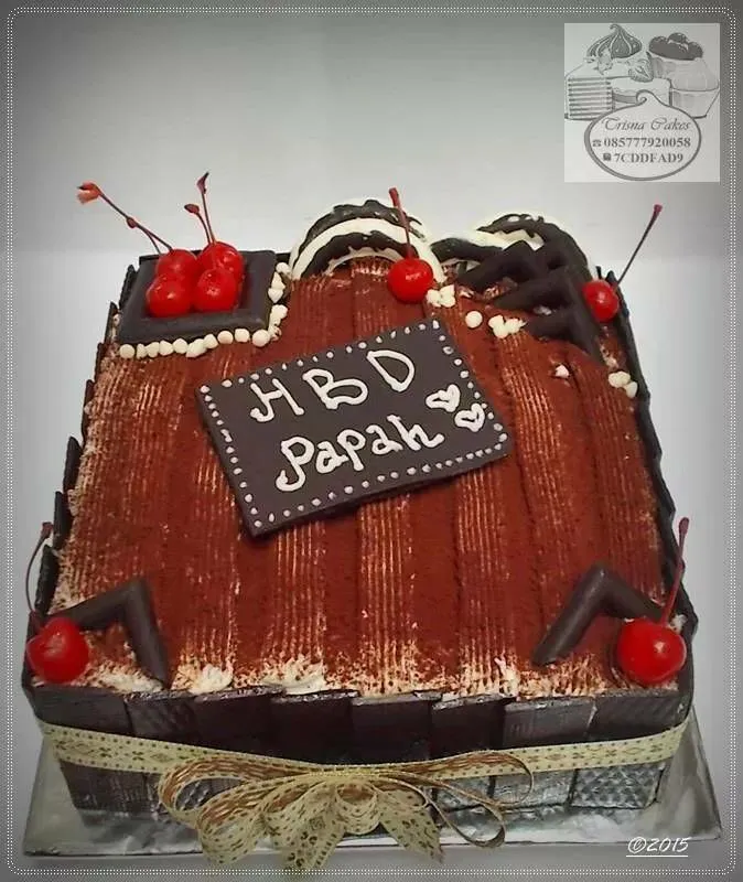 Black Forest Birthday Cake aka Tiramisu Decorated for Bpk. Kiky Hendriawan.|Trisna Handayaniさん