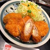 Snapdishの料理写真:バラエティかつ定食 【浜勝】|ヒロさん