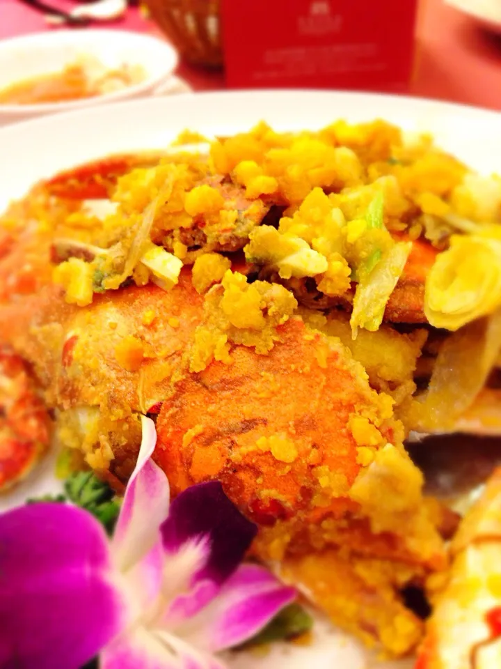 Fried Curbs with Salted Egg Yolk|Sam: photos by iPhoneさん