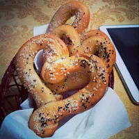 Snapdishの料理写真:pretzel|Joanna Rembarzさん