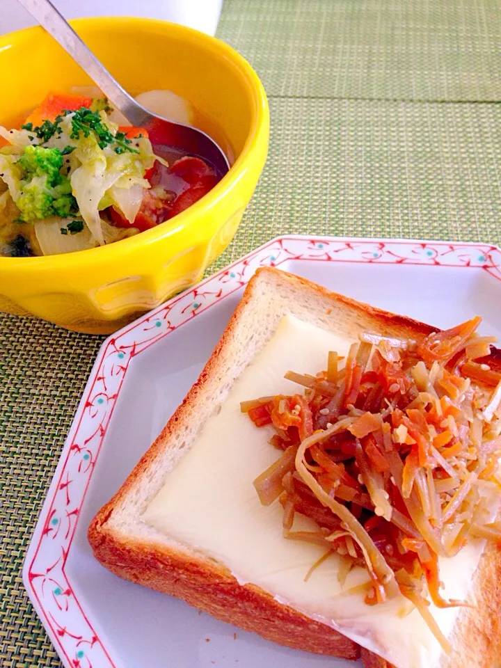 Snapdishの料理写真:🍎土曜日の朝ごパン🍞✨🍎|Candyさん