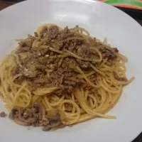 Snapdishの料理写真:思いつき和パスタ 牛挽肉のゆず胡椒醤油パスタ|Katsuyuki  Nukadaさん