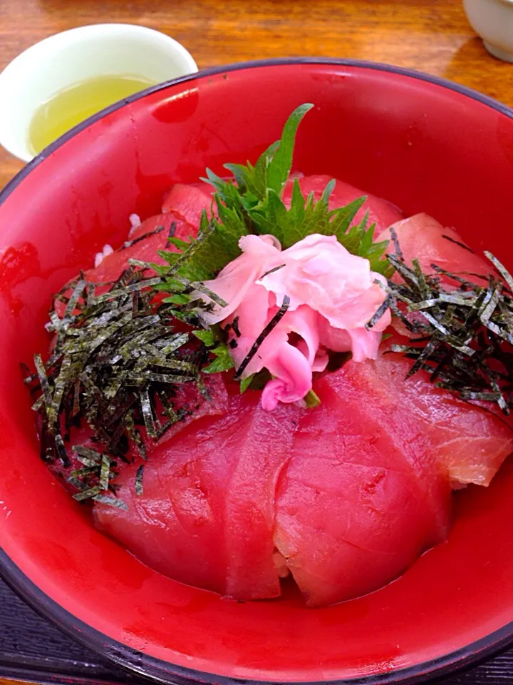 焼津 小川港魚河岸食堂まぐろ漬け丼|あっこぷーさん