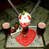 Snapdishの料理写真:Valentines Special, strawberry shake with framboise|scott sealesさん