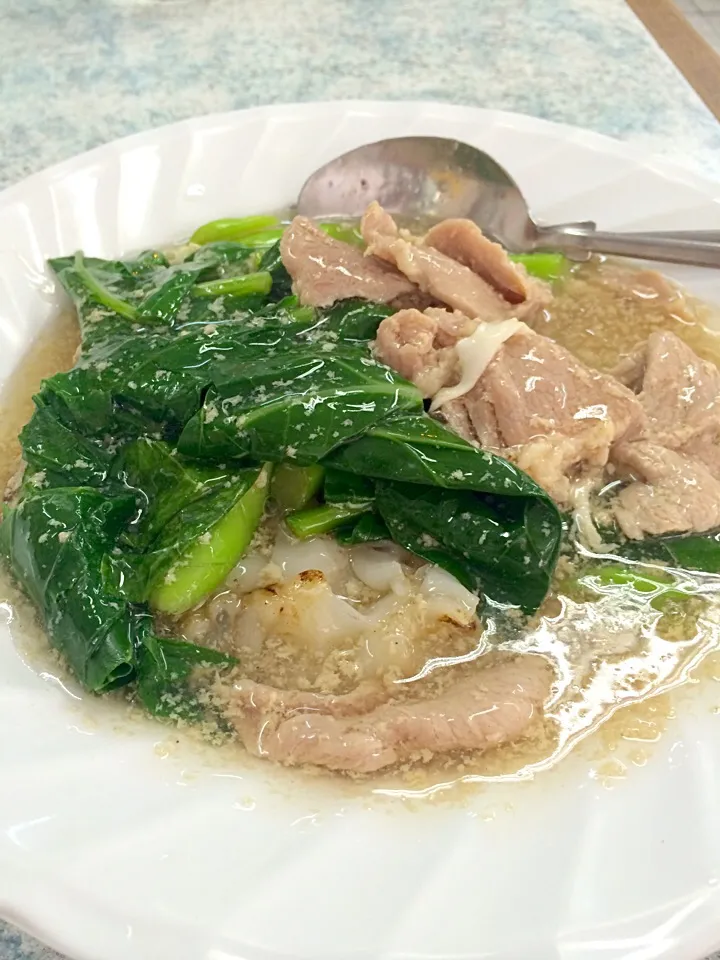 豚肉あんかけ麺 (เส้นใหญ่ราดหน้าหมู)|miaco_macさん