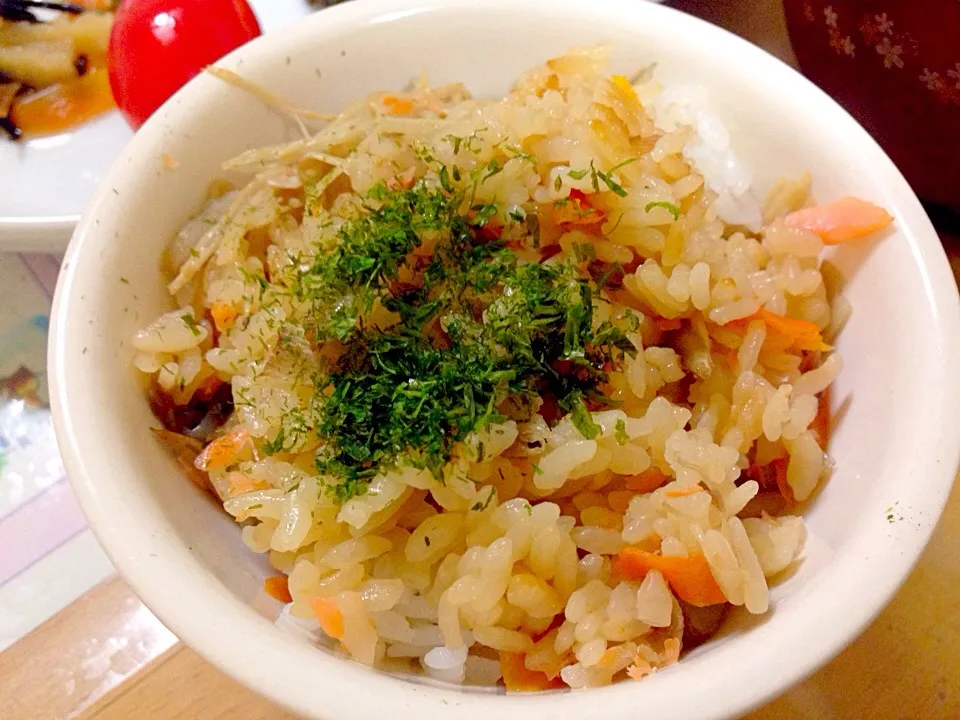 きのう何食べた？鮭と牛蒡の炊き込みご飯|かわちさん