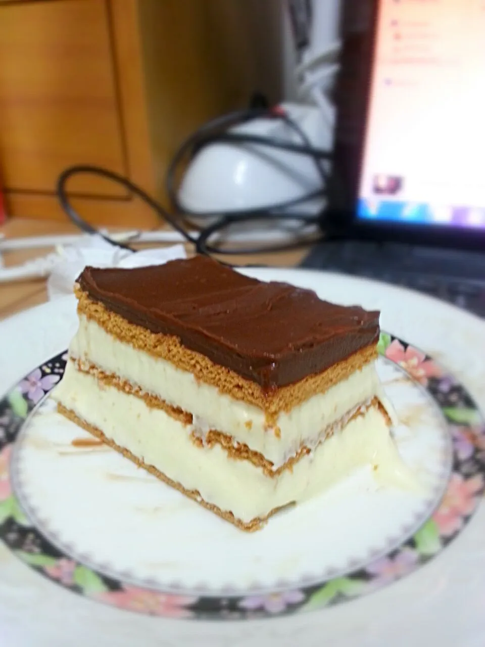 Chocolate eclair cake|Octia Floweriさん