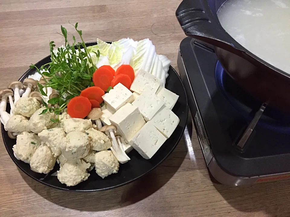 胸肉鶏団子の白湯スープ鍋|まーままさん