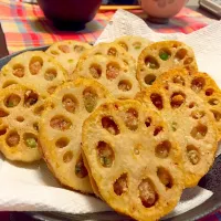 Snapdishの料理写真:レンコンのはさみ揚げ♪|ゆこさん