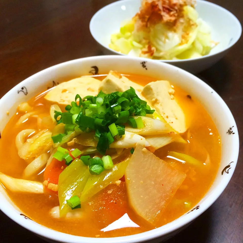 味噌キムチ煮込みうどん|かおちゃんさん