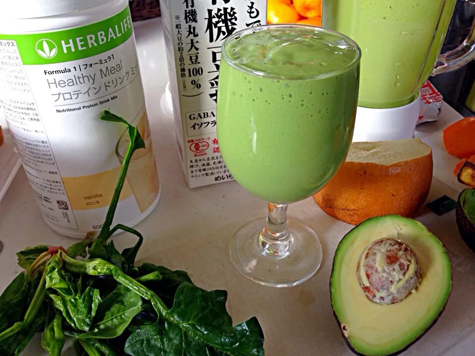 Creamy avocado smoothie|viviさん