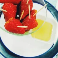 strawberries|Fay Franciscoさん