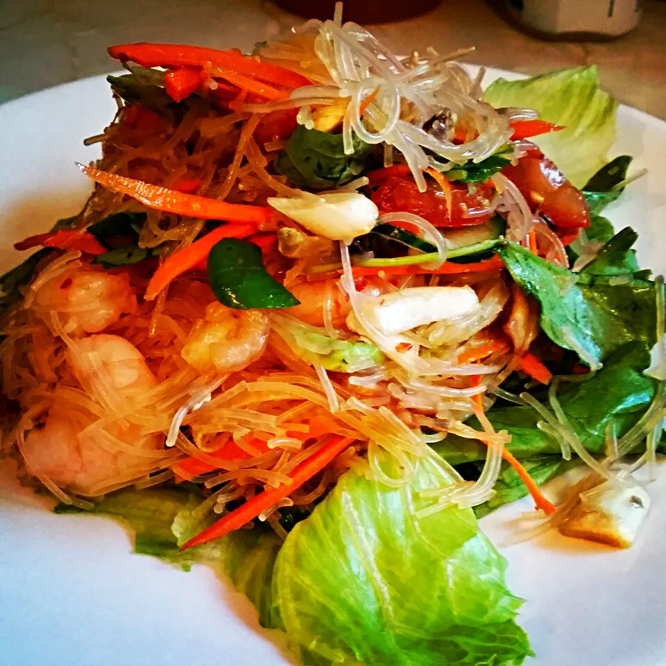 Thai shrimp salad|Nicky Jonesさん