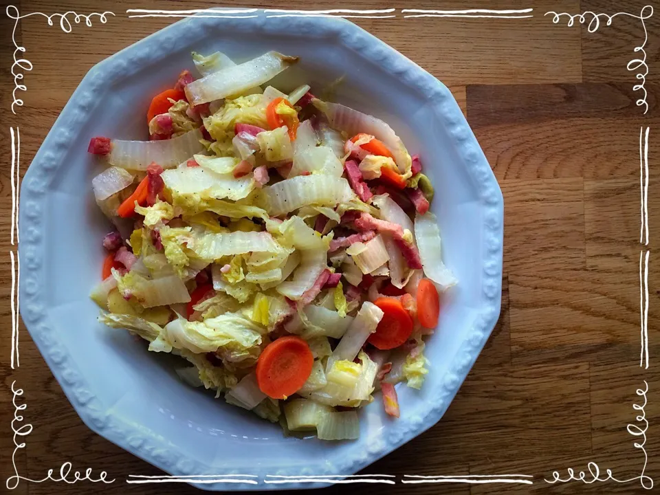 fried chinese cabbage with carrots and ham|CatzeMDさん