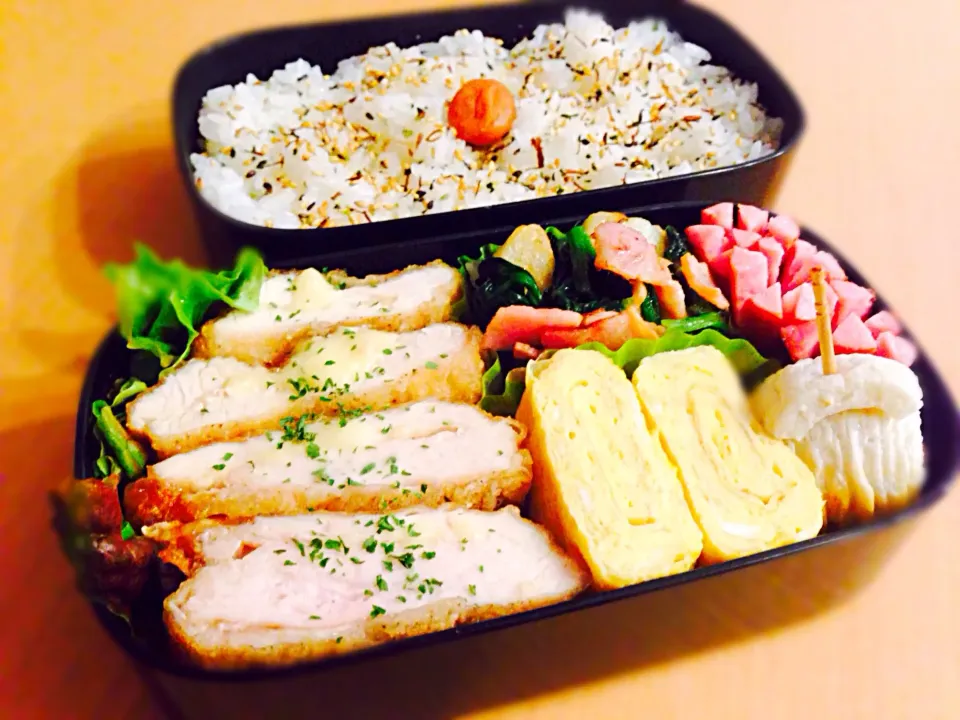 Snapdishの料理写真:チーズinチキン揚げ弁当|sallyさん