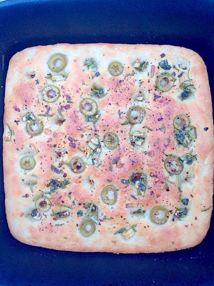 Olive + Rosemary Focaccia|Chrisy Hillさん