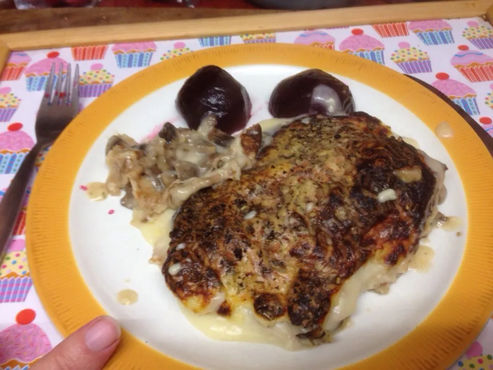 Snapdishの料理写真:mushroom pancakes and beetroot|Alan (Fred) Pipesさん