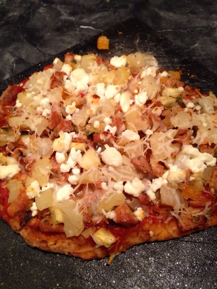 Goat cheese and veggie pizza on naan|Megan bさん