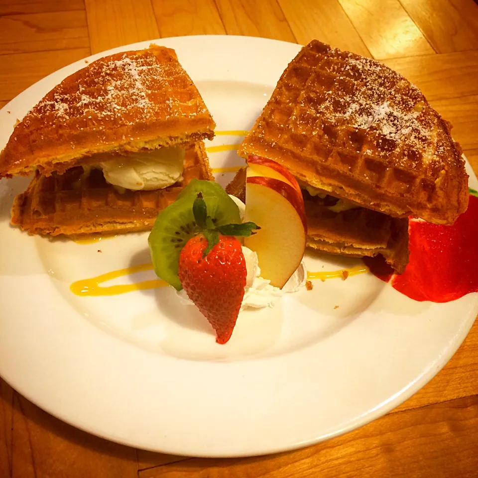 Waffles with Tofu Ice-cream|iristskさん