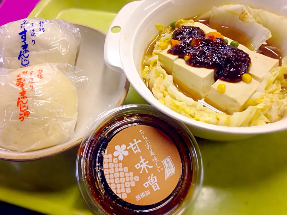 Snapdishの料理写真:熱々お豆腐田楽🍢＆ホカホカ田舎饅頭🍡|マニラ男さん