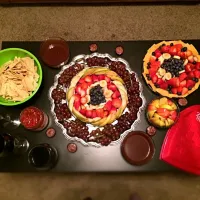 Chocolate Fondue and Fruit Plate (Valentine's Day)|Talia Martelliさん