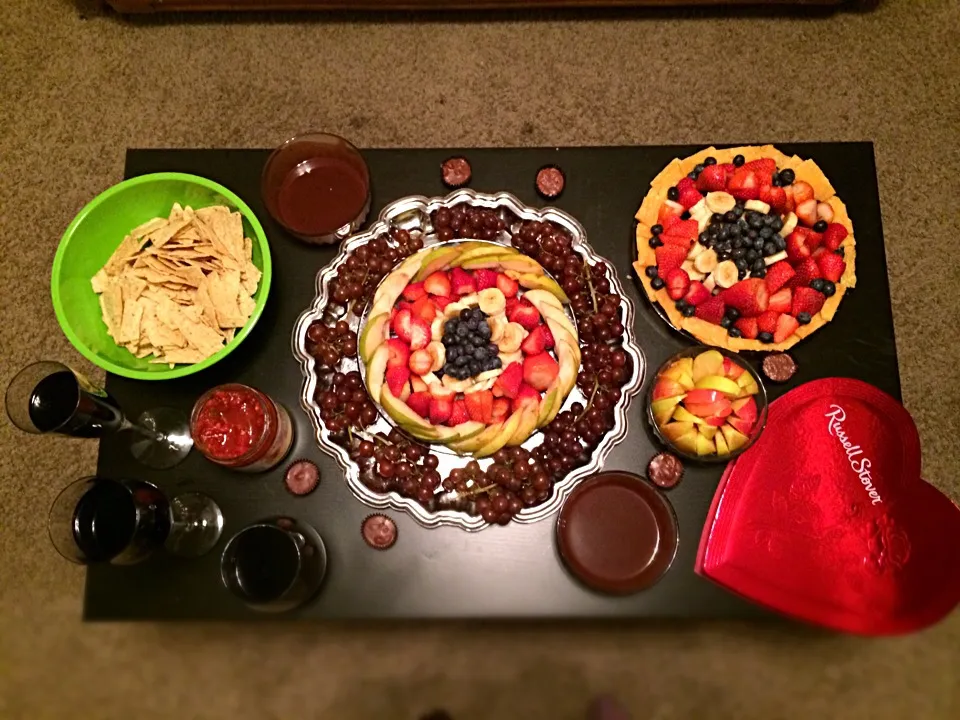 Chocolate Fondue and Fruit Plate (Valentine's Day)|Talia Martelliさん