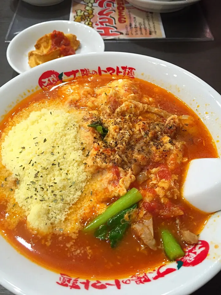 egg cheese tomato ramen|Reiko Araiさん