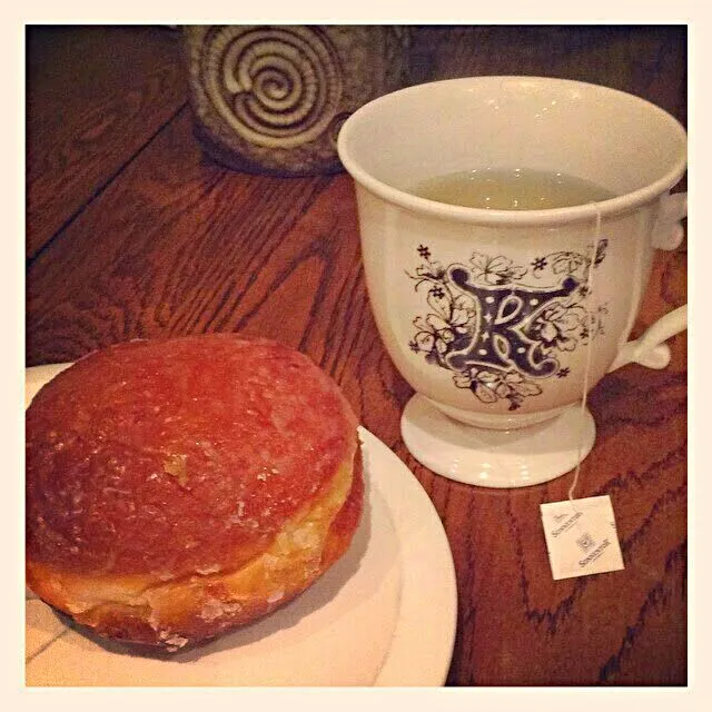 #Breakfast/Brunch #Snack/Teatime 😋 💯 😋 #Donut/Pancake Cold Day Hot Herbal Tea ☕ 🌞 ☕ #TastyTuesday|Alisha GodsglamGirl Matthewsさん