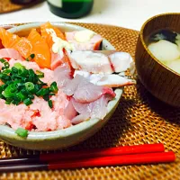 Snapdishの料理写真:のっけ丼の晩御飯♡|もとこさん