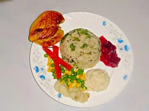 Snapdishの料理写真:#grilled chicken#cumin rice#pickled beetroot#buttery mash|Madhumita Royさん