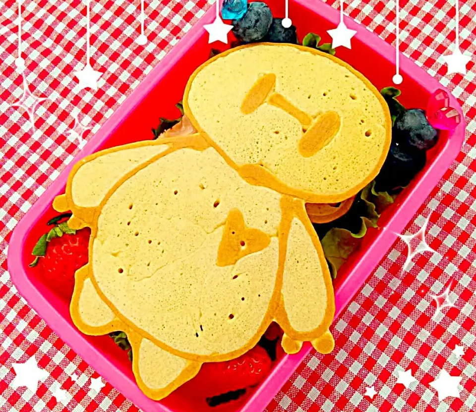 Baymax Pancake Sandwich for lunch!
キャラ弁|The Reinhartsさん