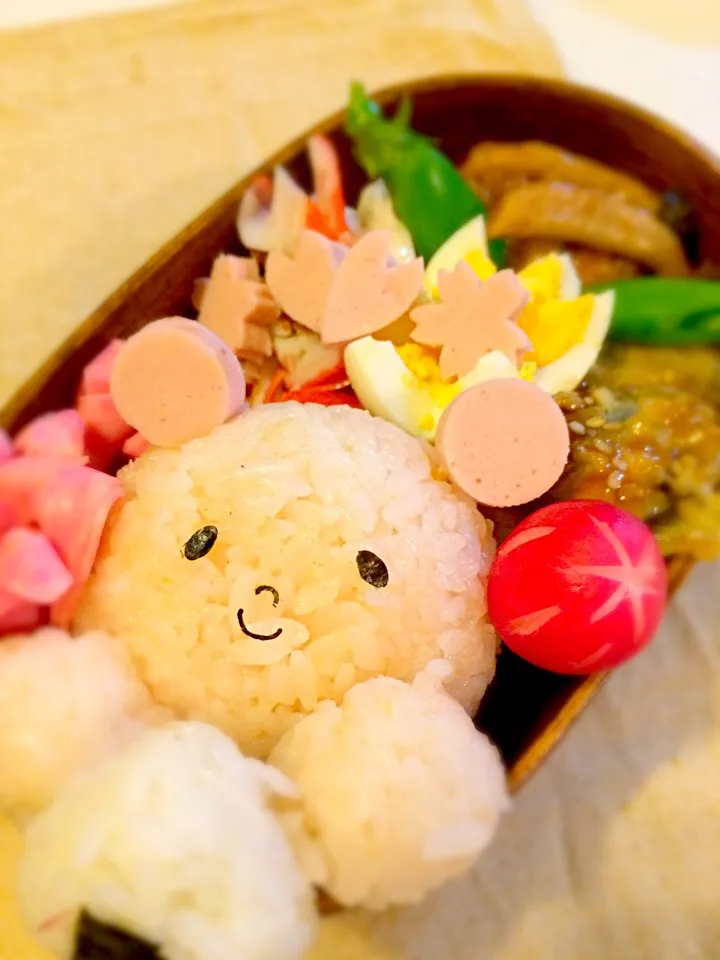 クマさんとお花見お弁当🌸|Yuki Kawasumiさん