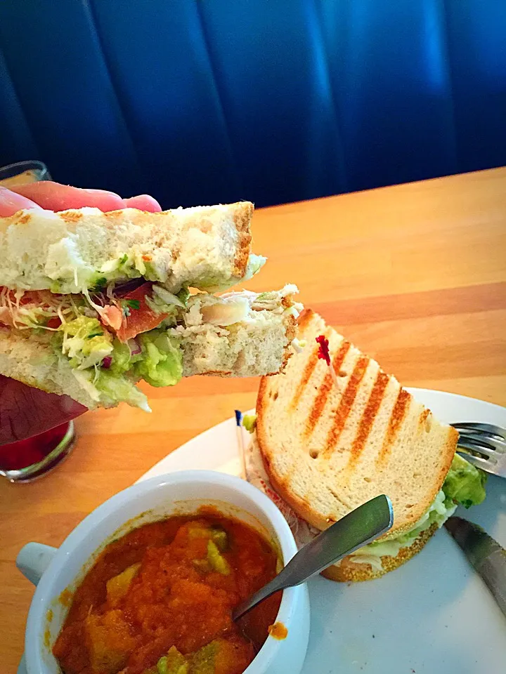 Snapdishの料理写真:Turkey Panini with Tomato Soup|Jacoby Greeneさん