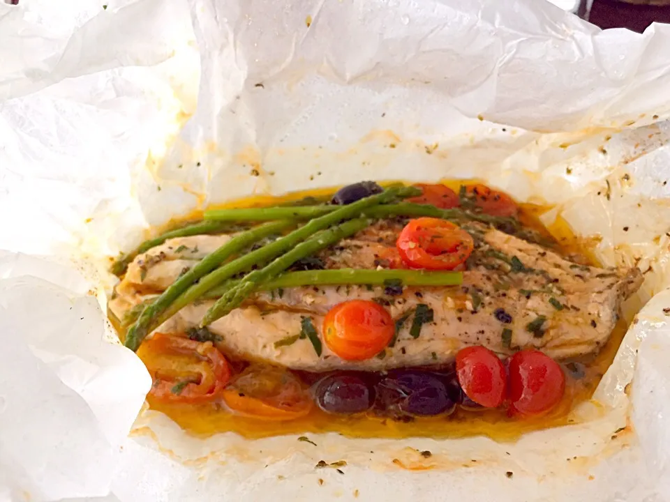 Sea bass baked in paper|sgさん