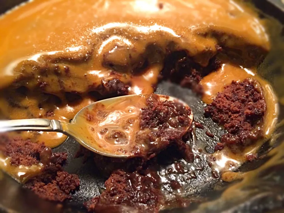 Salted Caramel skillet Brownie|TJ McAfoosさん