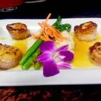 Snapdishの料理写真:seared scallops|travis frederickさん