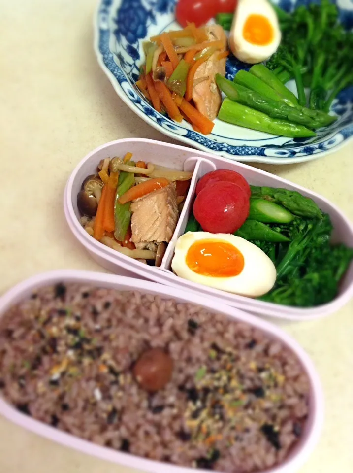 Today's lunch box & JK lunch plate. 青物が美味しい季節ですね^o^|hoppycowさん