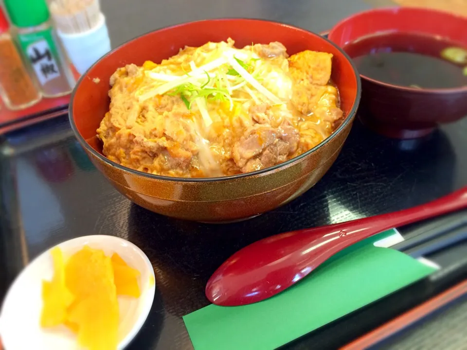 比内地鶏親子丼🐔🐣|おかっぴーさん