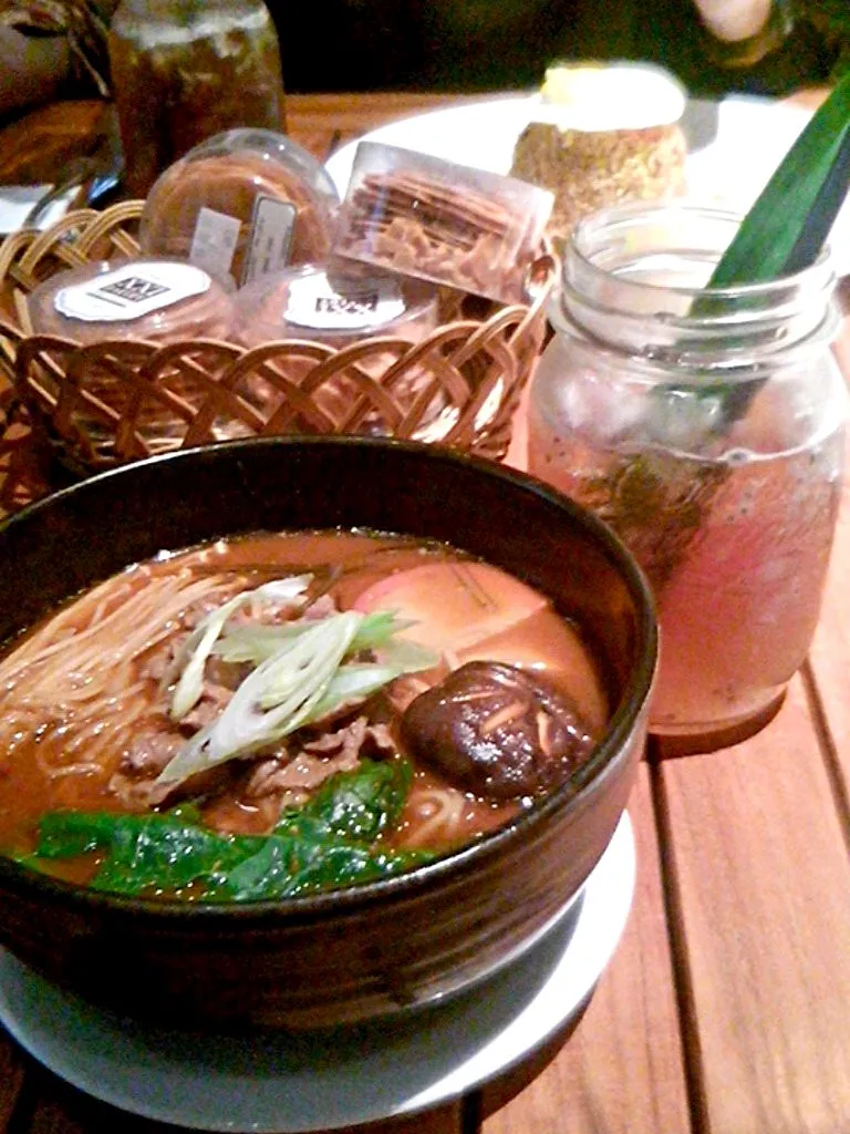 ramen jamur and java cherry tea jar~♥|diniさん